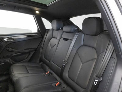 2023 Porsche Macan Macan (MY23)