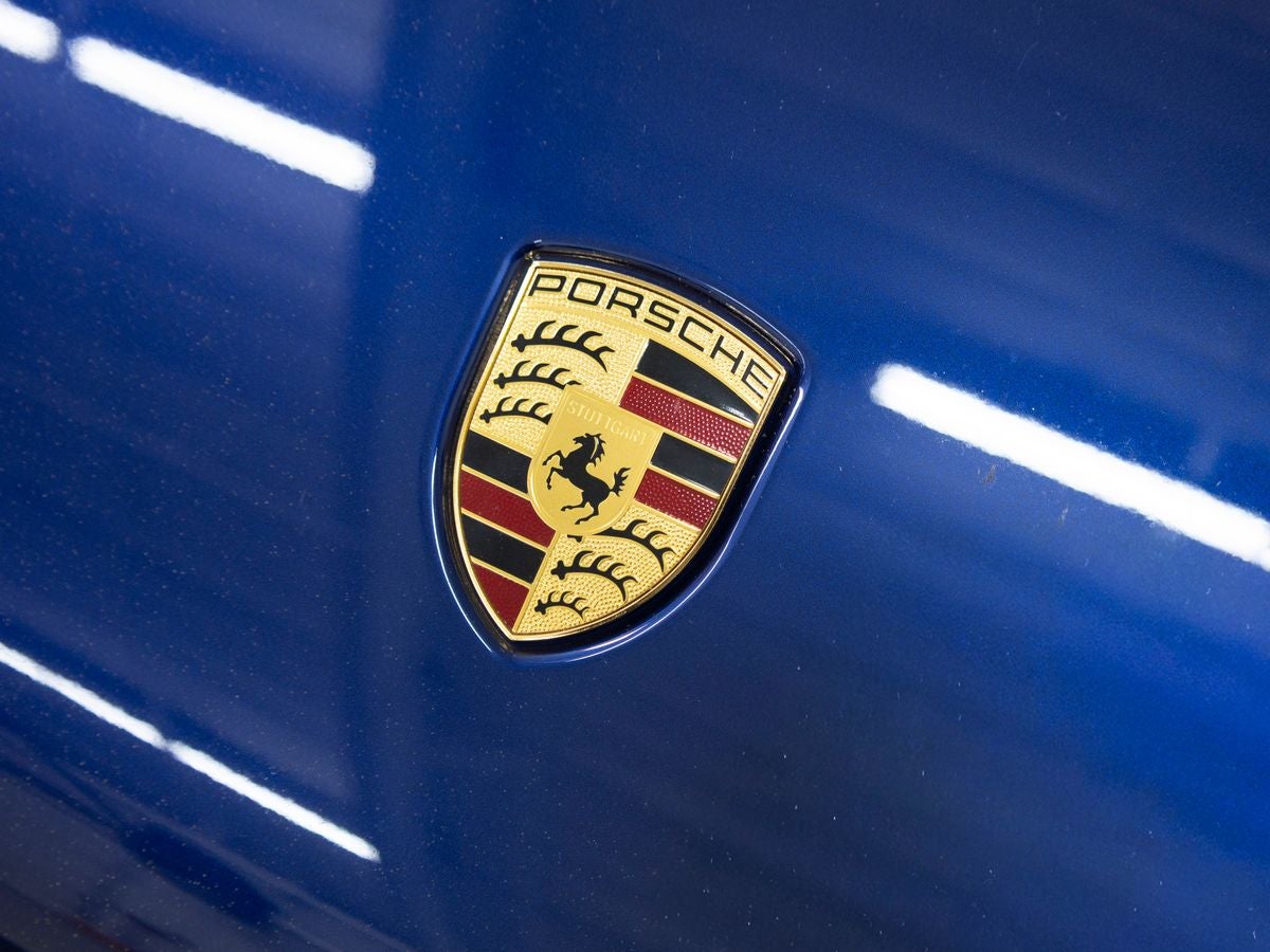 2025 Porsche Macan T