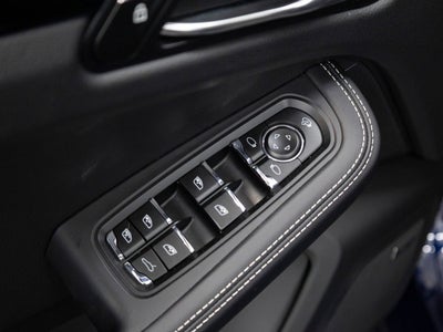 2025 Porsche Macan T