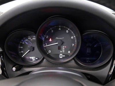 2025 Porsche Macan T