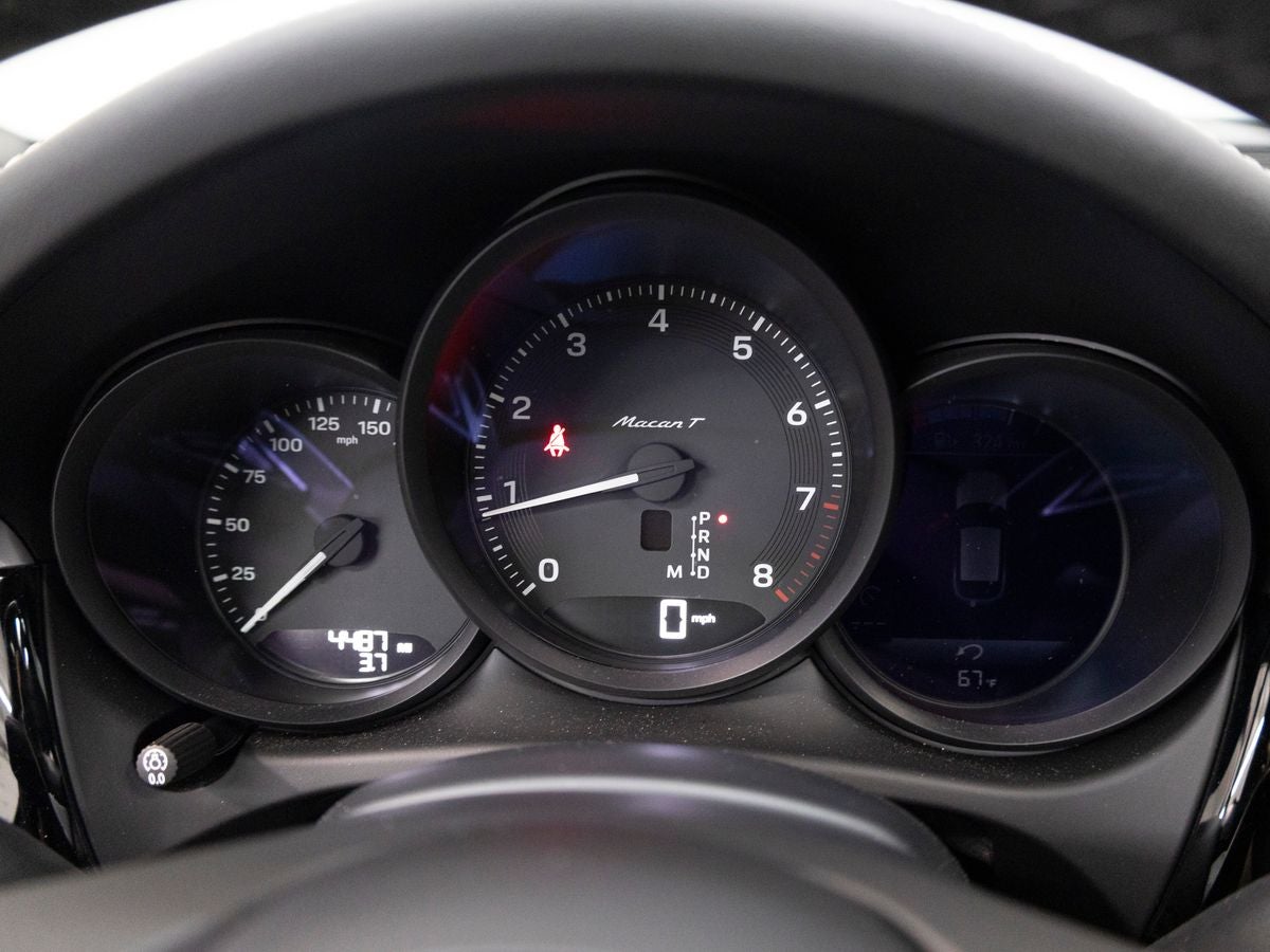 2025 Porsche Macan T