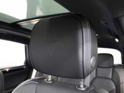 2025 Porsche Macan T