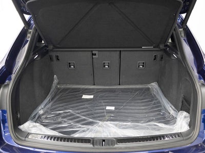 2025 Porsche Macan T