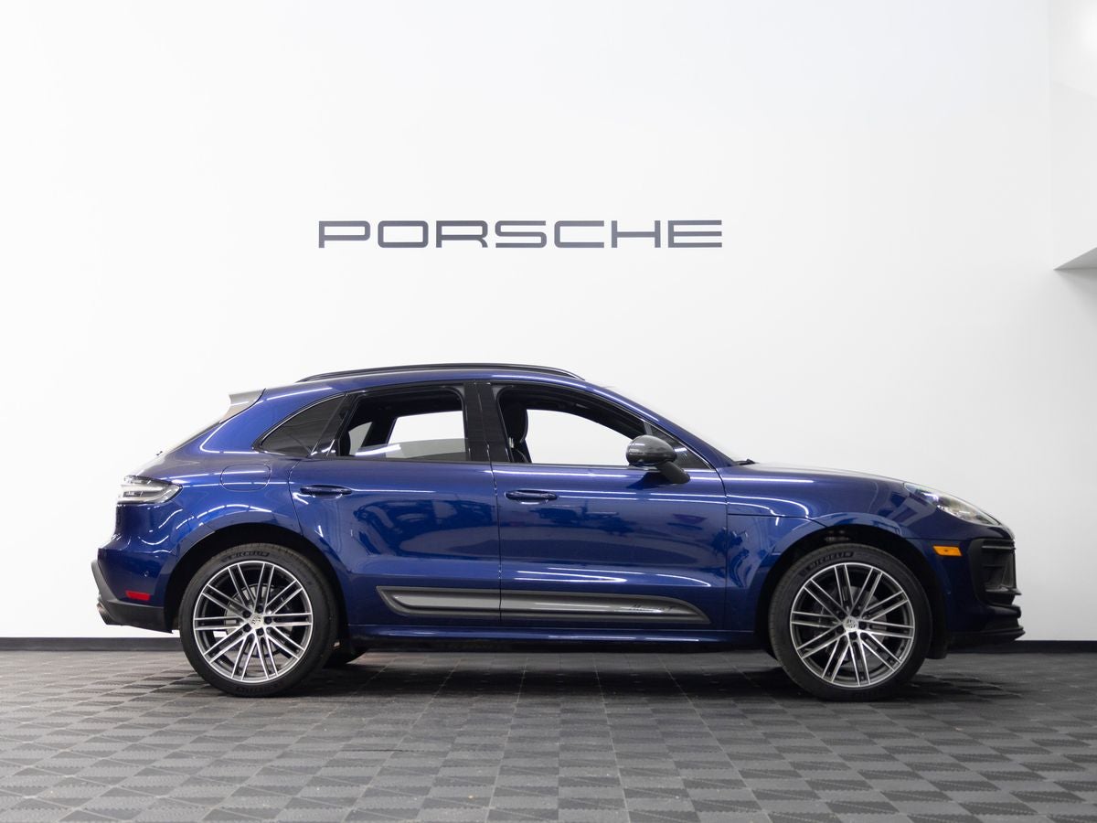 2025 Porsche Macan T