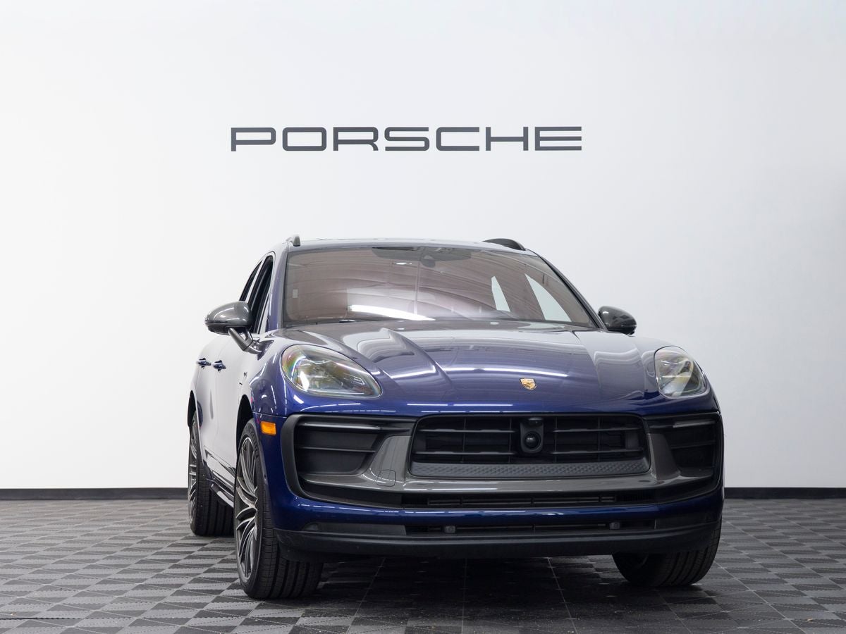 2025 Porsche Macan T