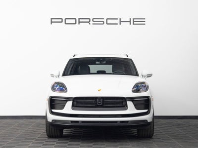2026 Porsche Macan Base