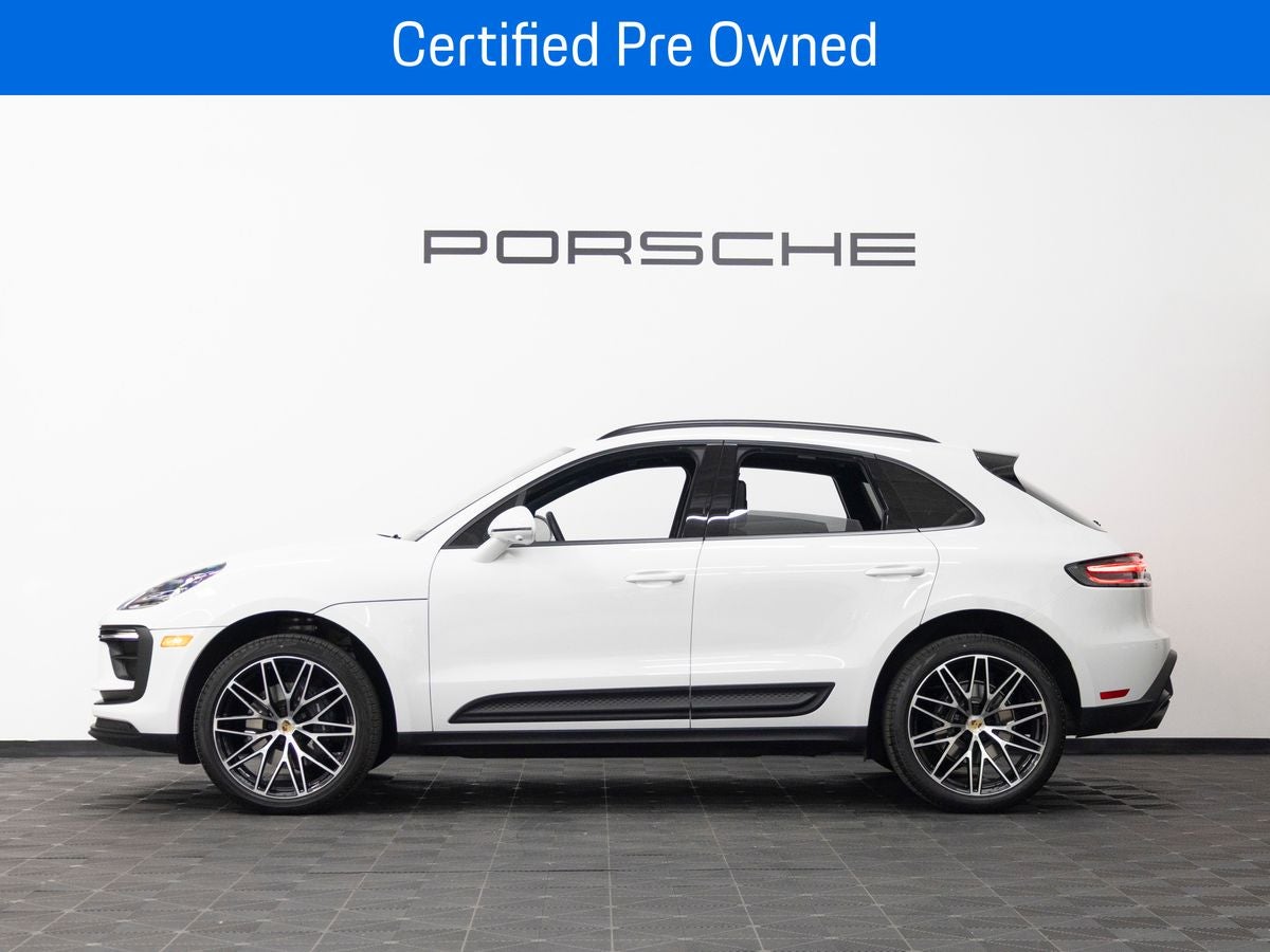 2026 Porsche Macan Base