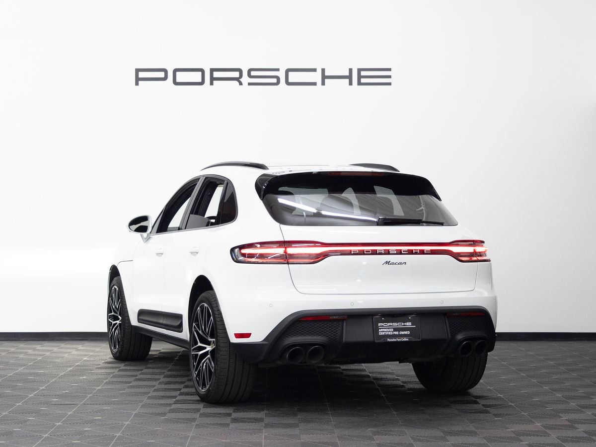 2026 Porsche Macan Base
