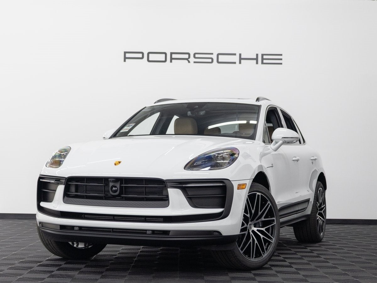2026 Porsche Macan Base