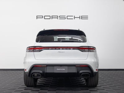 2026 Porsche Macan Base