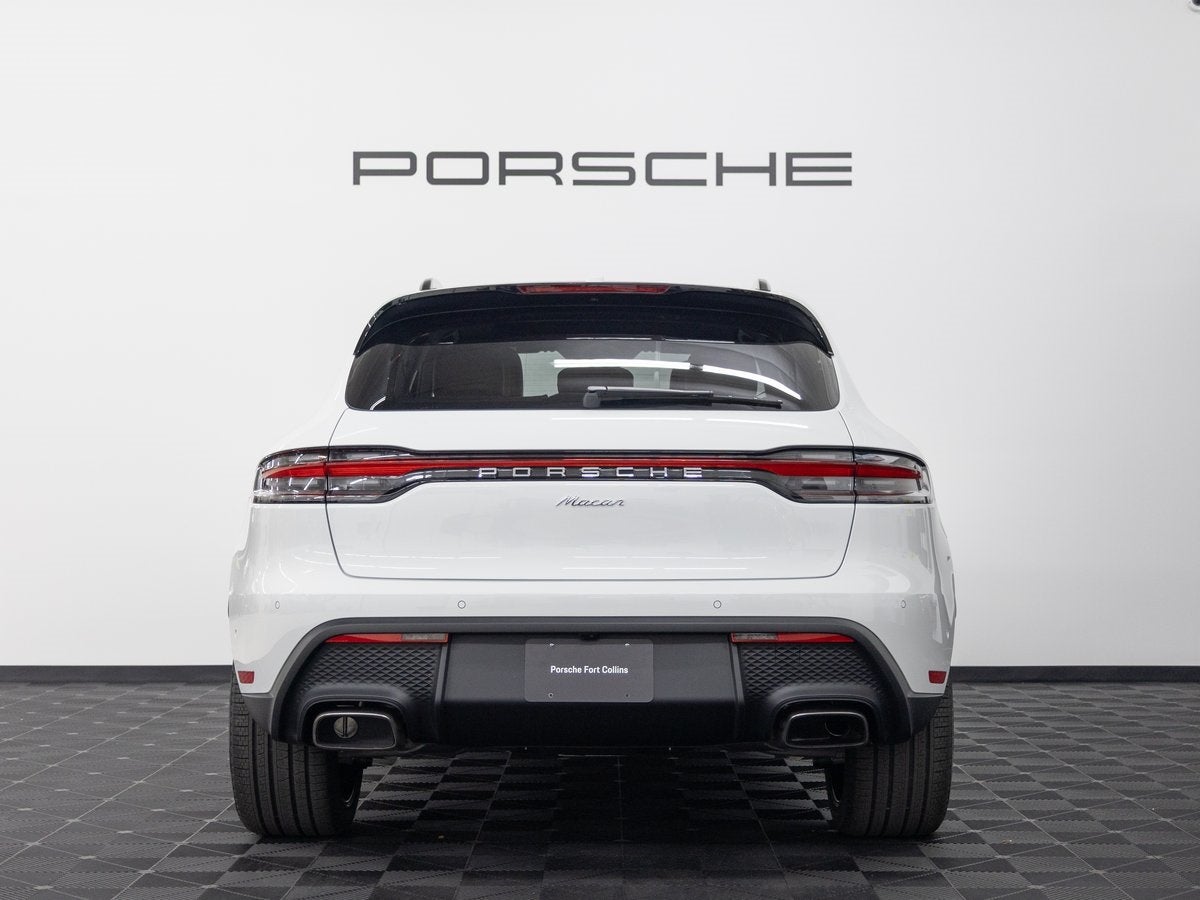 2026 Porsche Macan Base