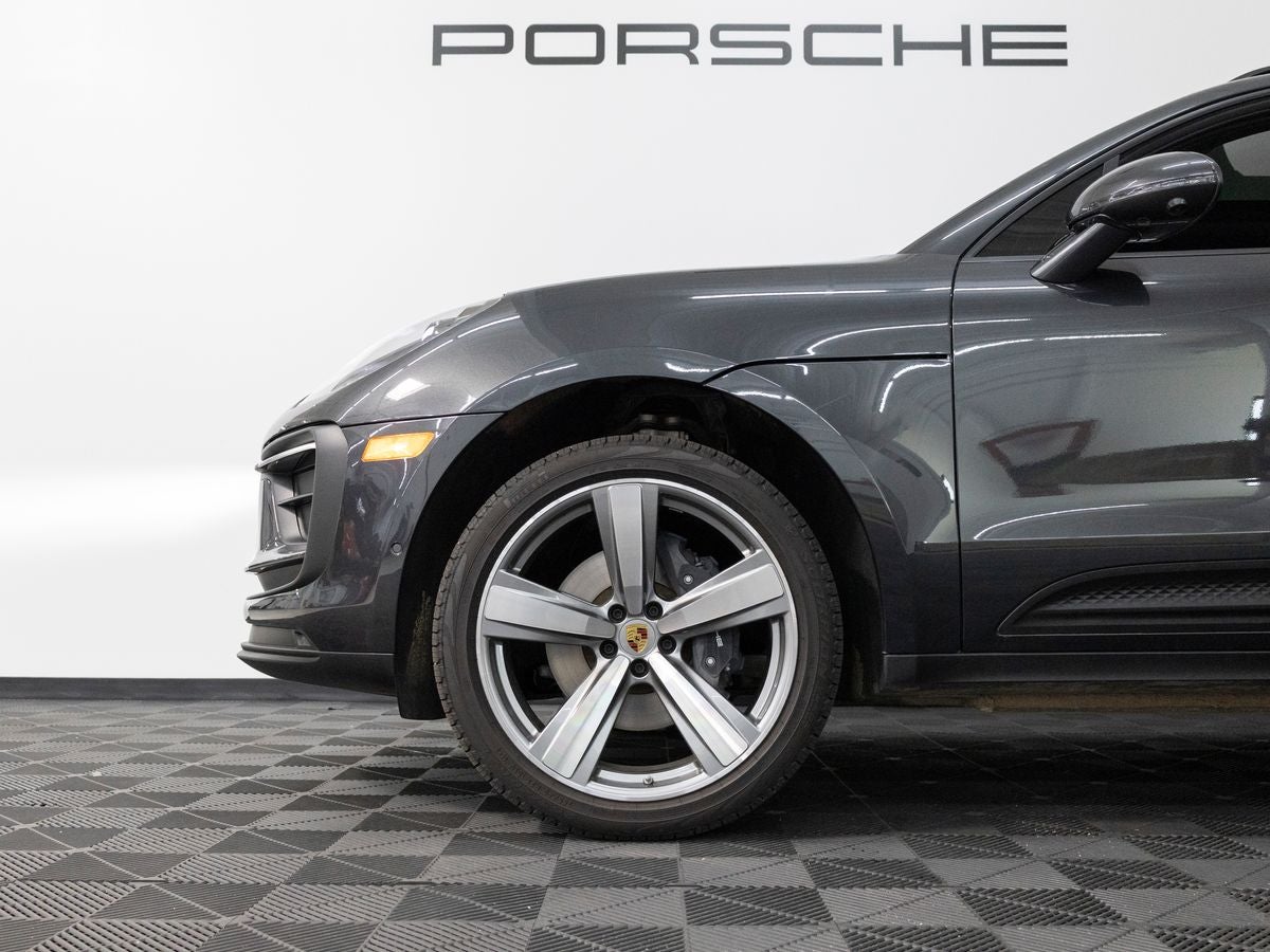 2026 Porsche Macan Macan