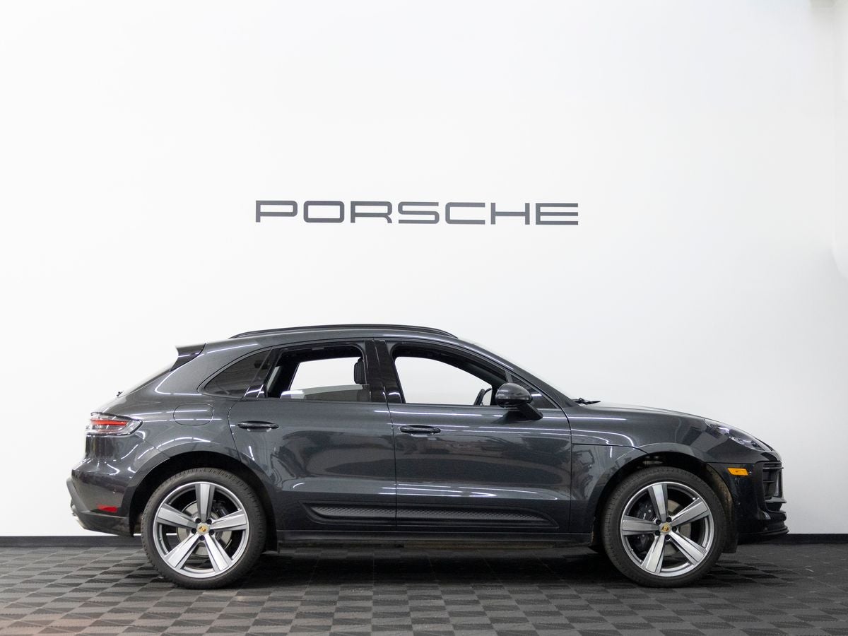 2026 Porsche Macan Macan