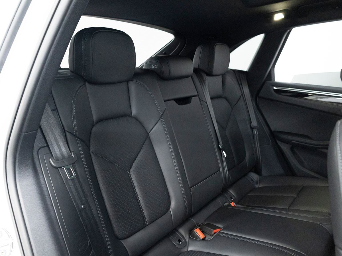 2026 Porsche Macan T