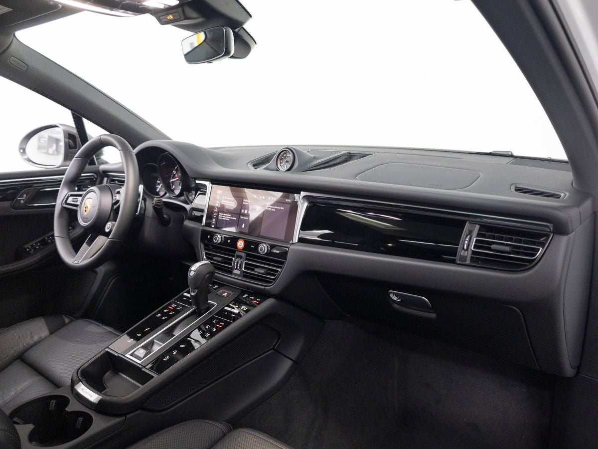 2026 Porsche Macan T