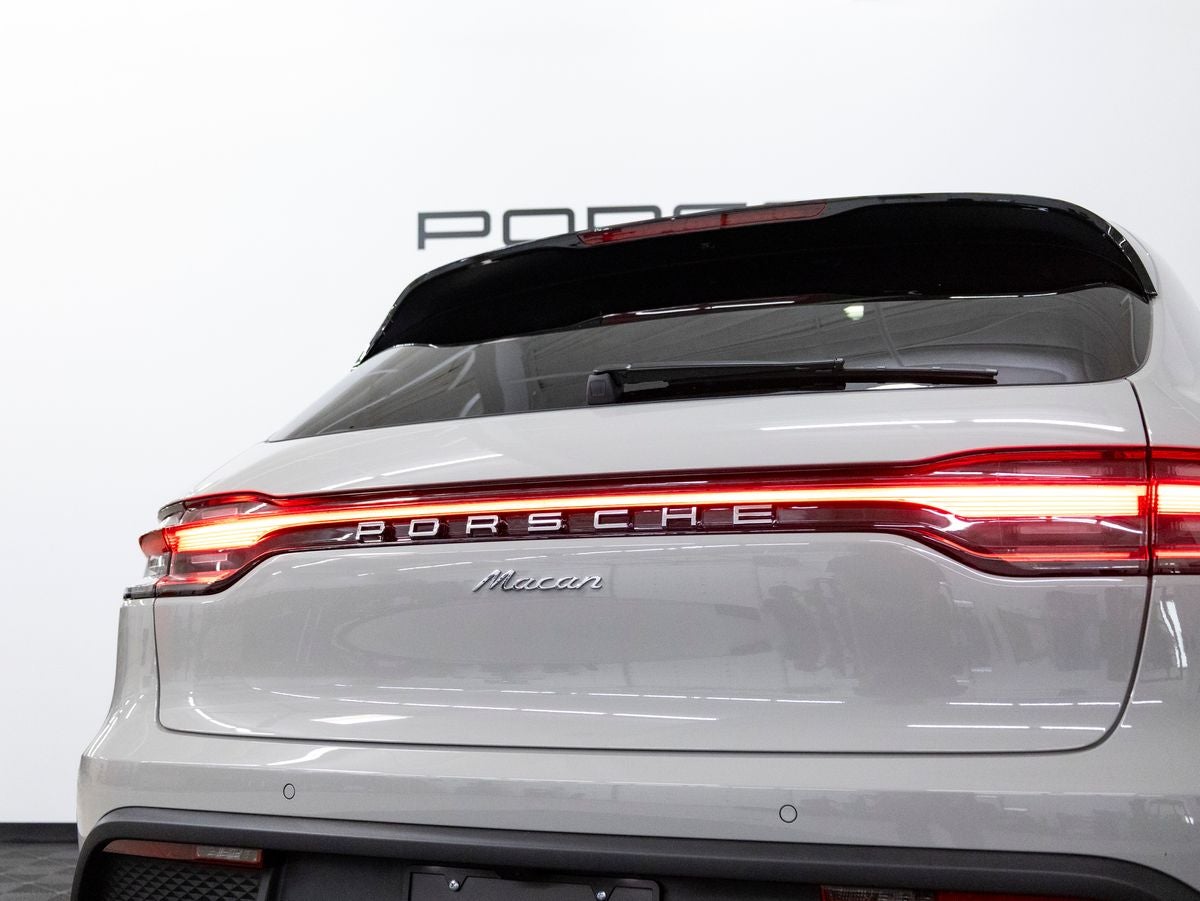 2026 Porsche Macan Macan