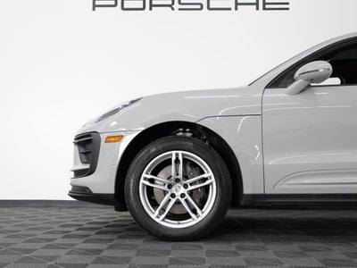 2023 Porsche Macan Macan (MY23)