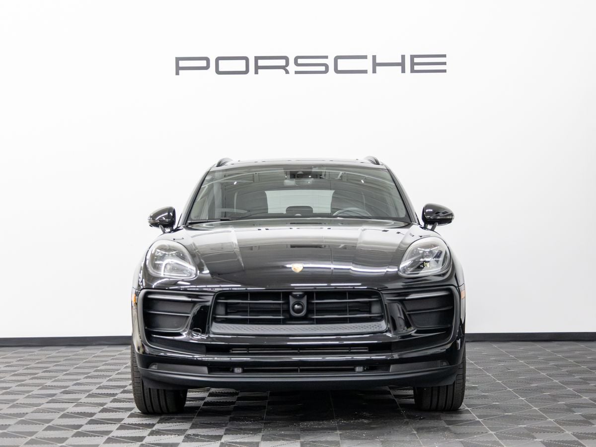 2026 Porsche Macan Macan