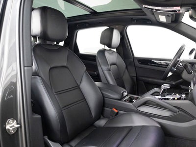 2023 Porsche Cayenne Base