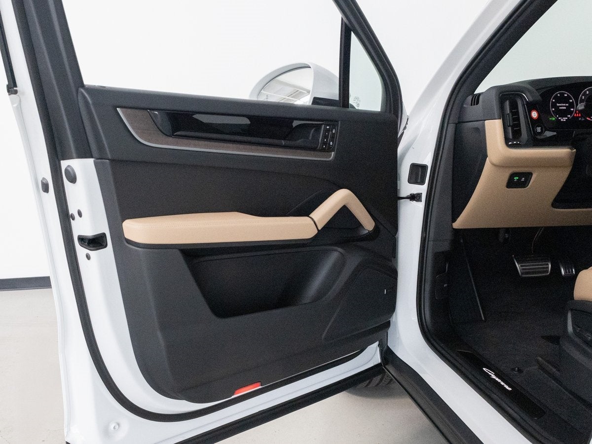 2026 Porsche Cayenne Base