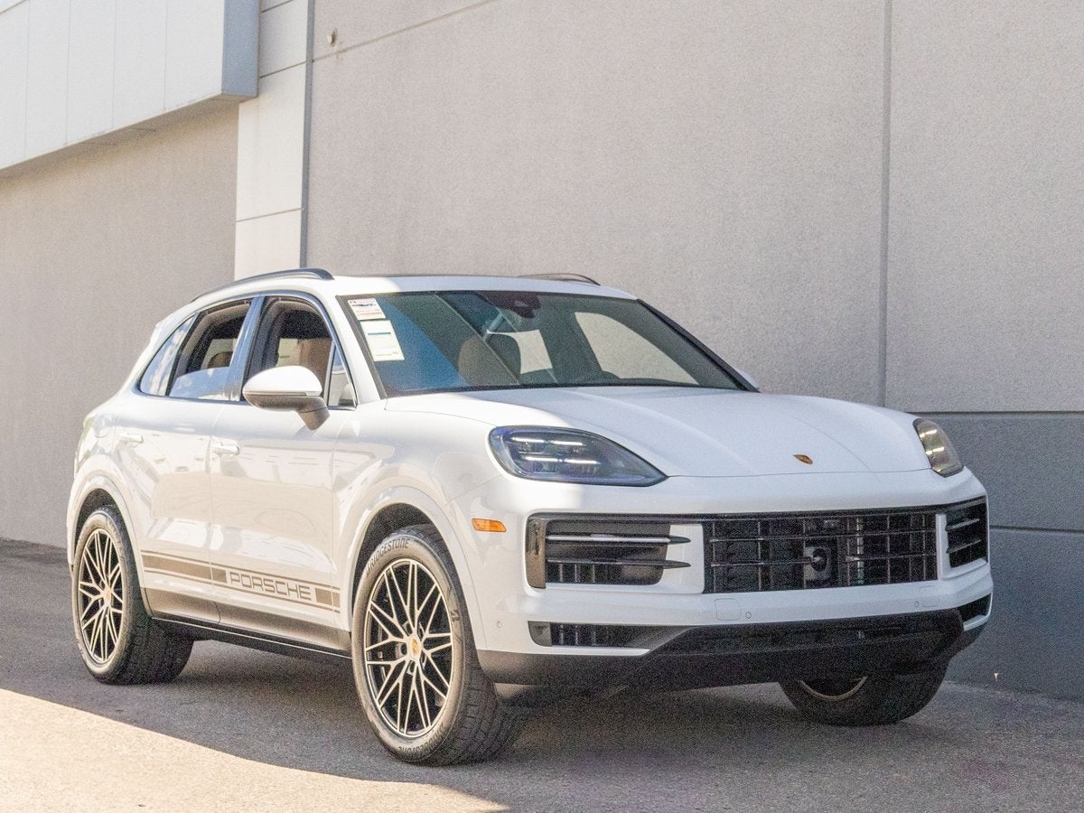 2025 Porsche Cayenne Base