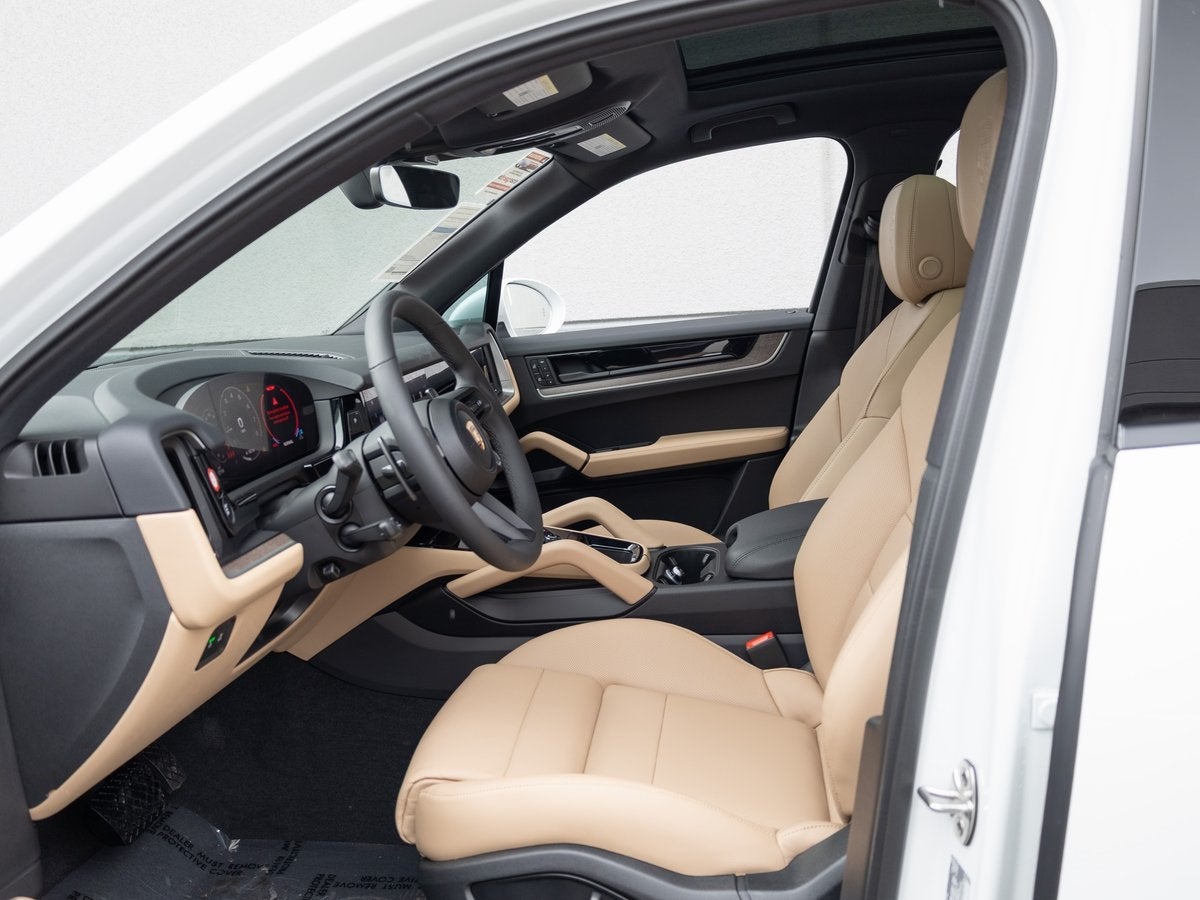 2025 Porsche Cayenne Base