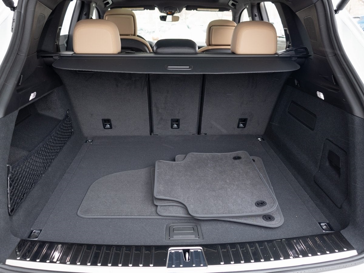 2025 Porsche Cayenne Base