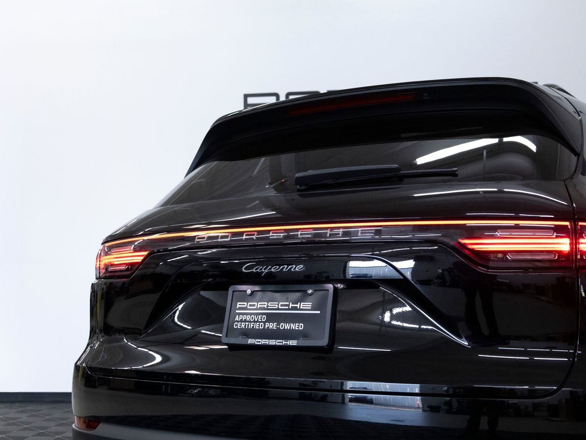 2023 Porsche Cayenne Cayenne Platinum Edition