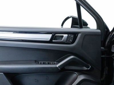 2023 Porsche Cayenne Cayenne Platinum Edition