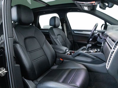 2023 Porsche Cayenne Cayenne Platinum Edition
