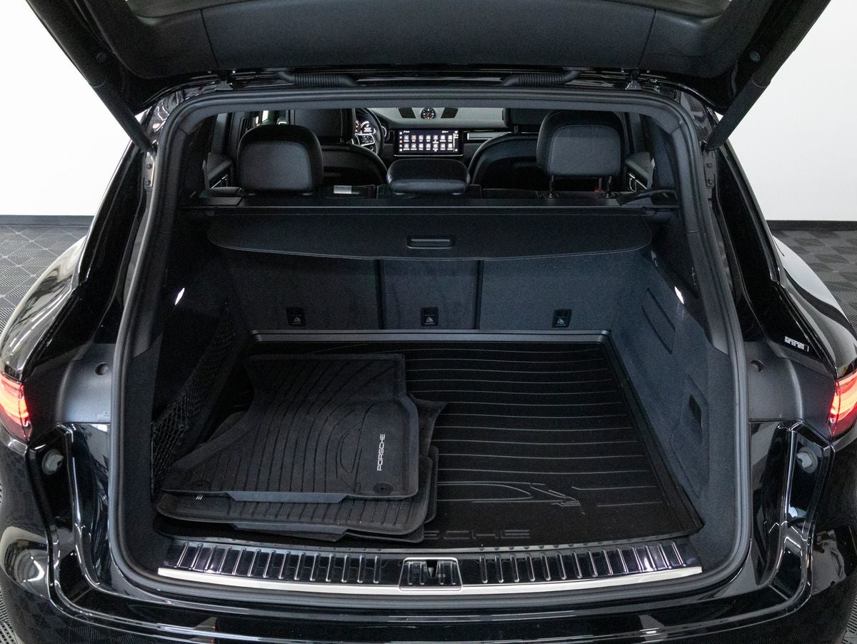 2023 Porsche Cayenne Cayenne Platinum Edition