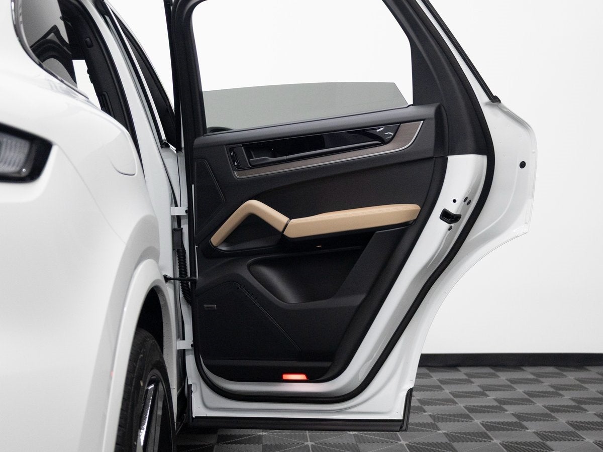 2026 Porsche Cayenne Base