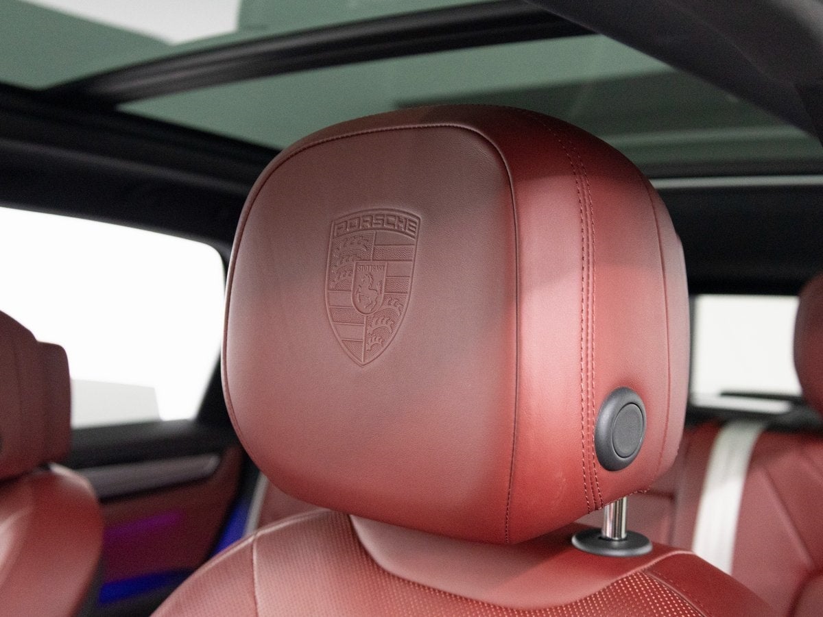 2023 Porsche Cayenne Base