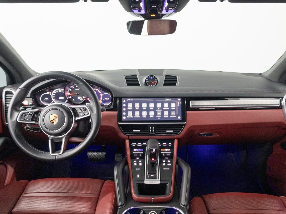 2023 Porsche Cayenne Base
