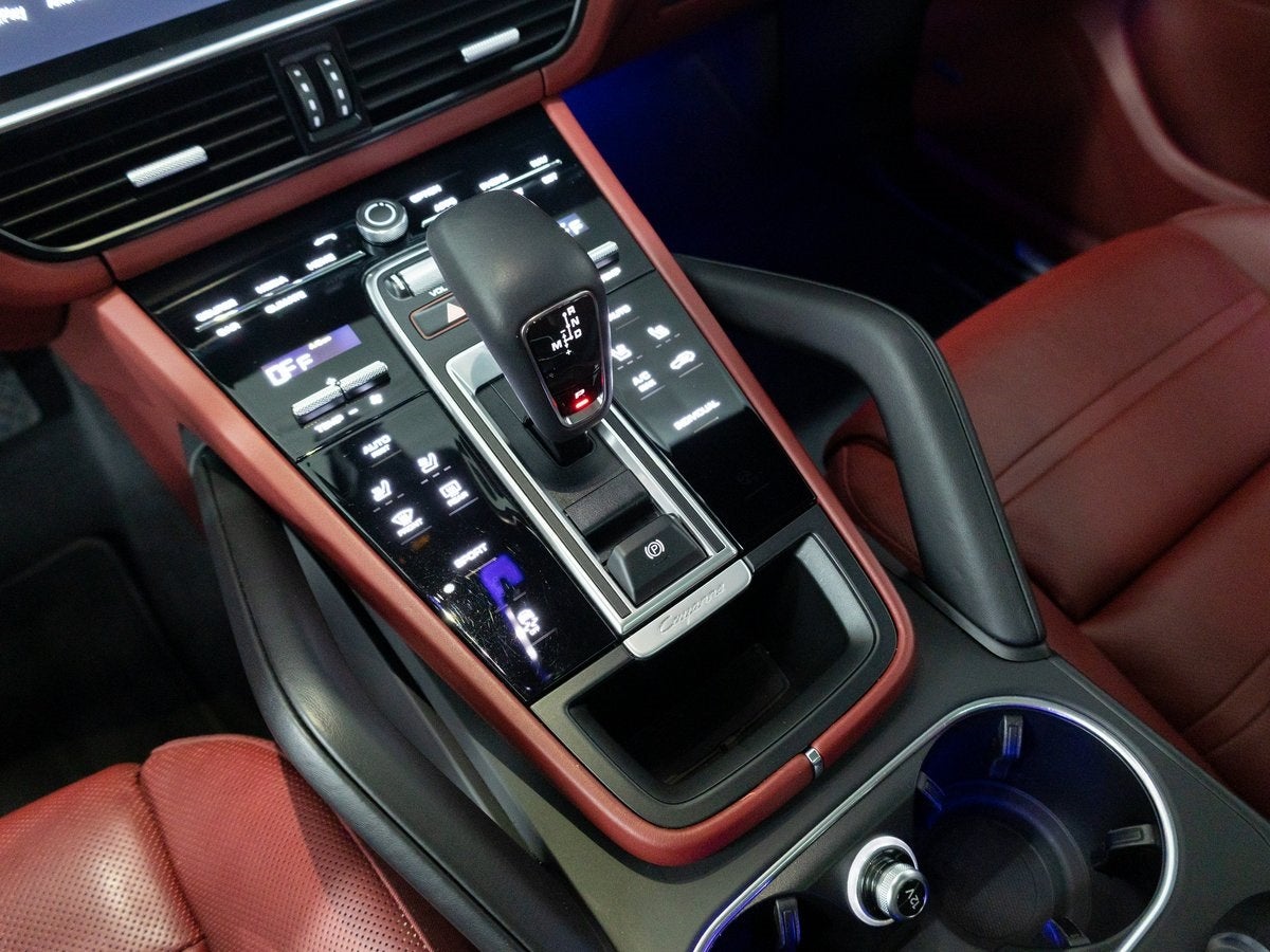 2023 Porsche Cayenne Base