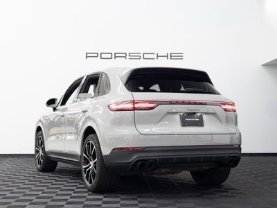 2023 Porsche Cayenne Base