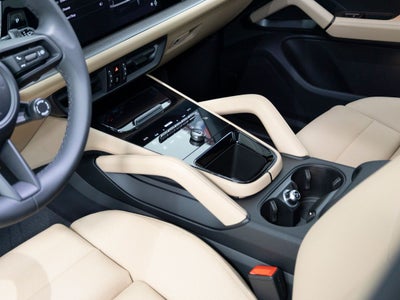 2026 Porsche Cayenne Base