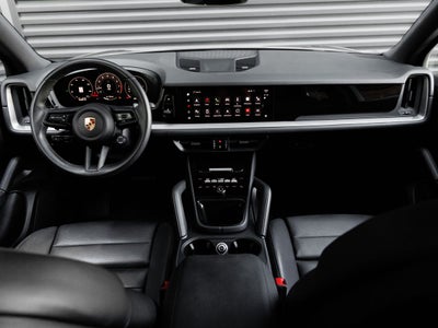 2024 Porsche Cayenne Base