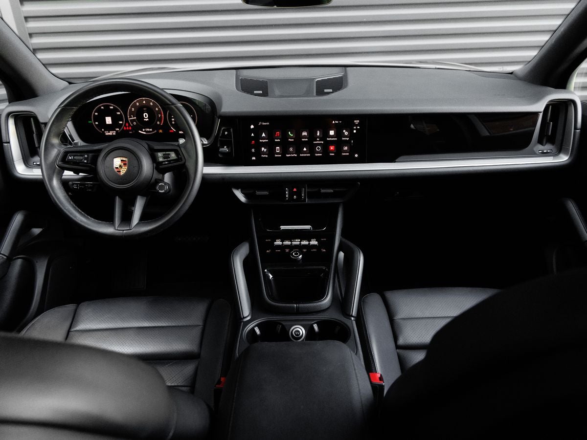 2024 Porsche Cayenne Base