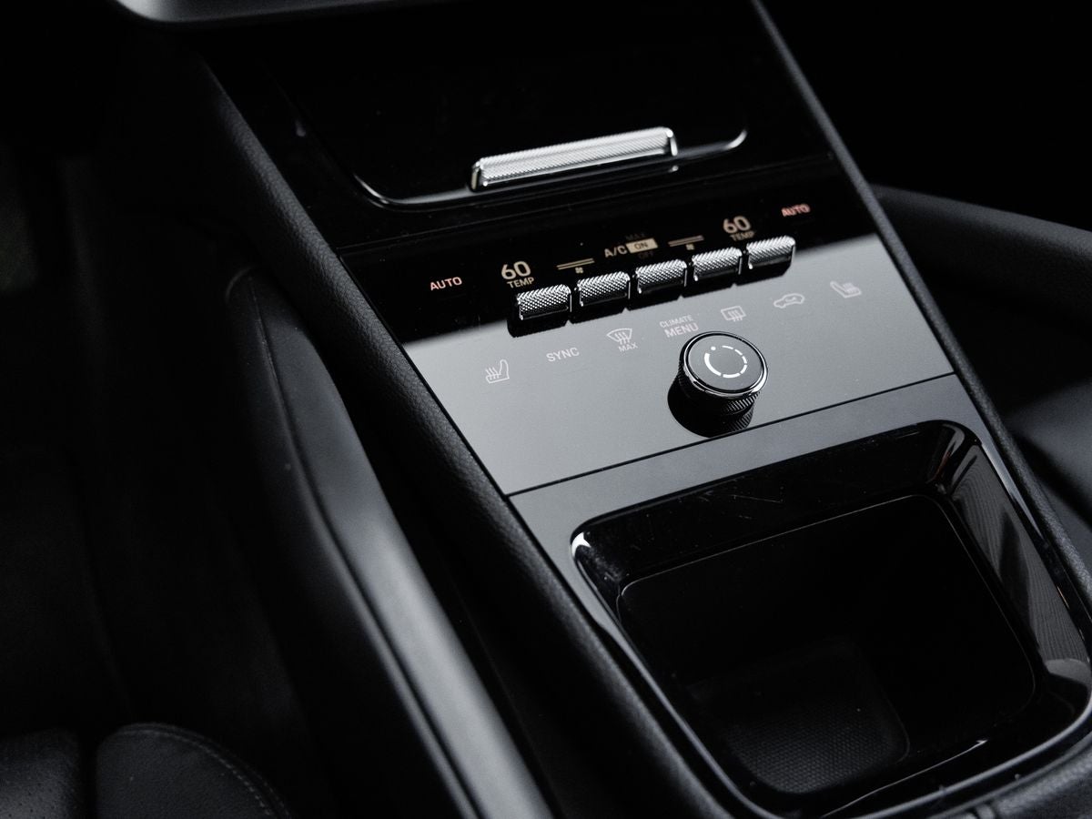 2024 Porsche Cayenne Base