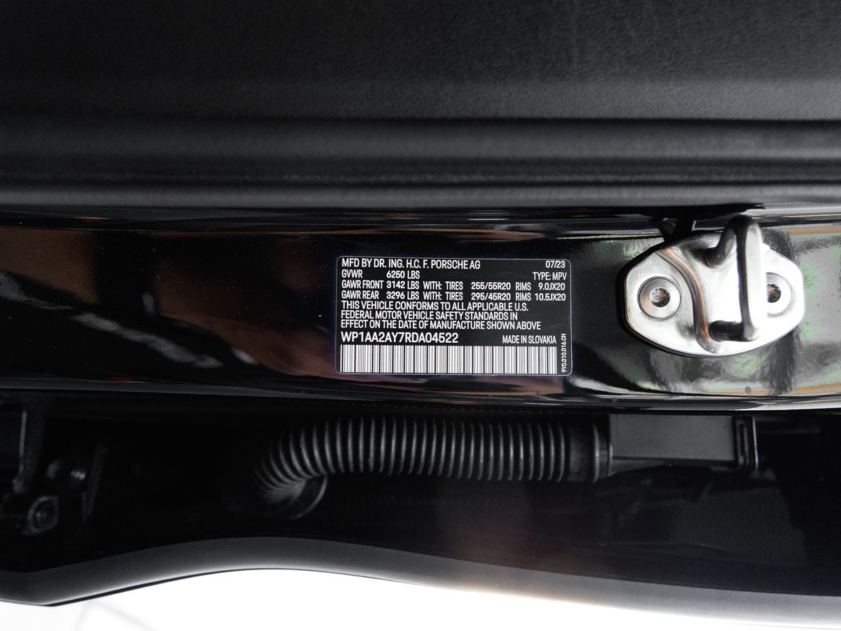 2024 Porsche Cayenne Base