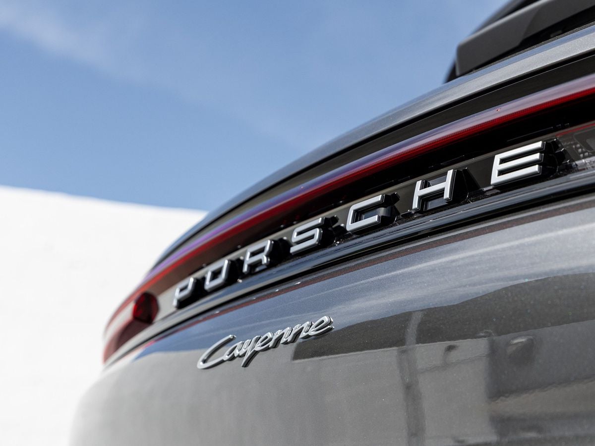 2025 Porsche Cayenne Base