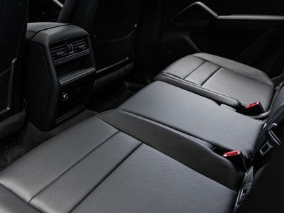 2025 Porsche Cayenne Base