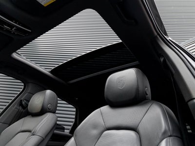 2023 Porsche Cayenne Base