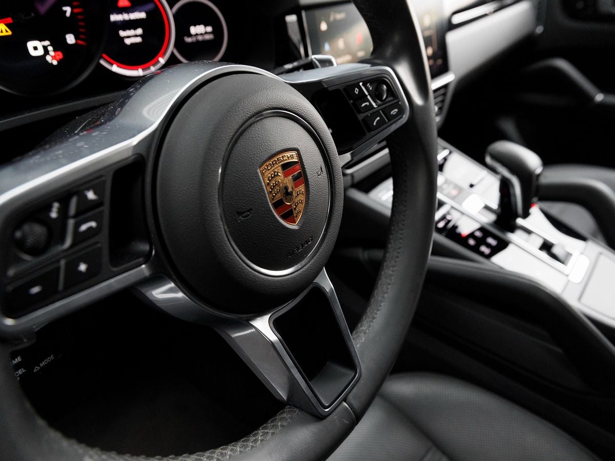 2023 Porsche Cayenne Base