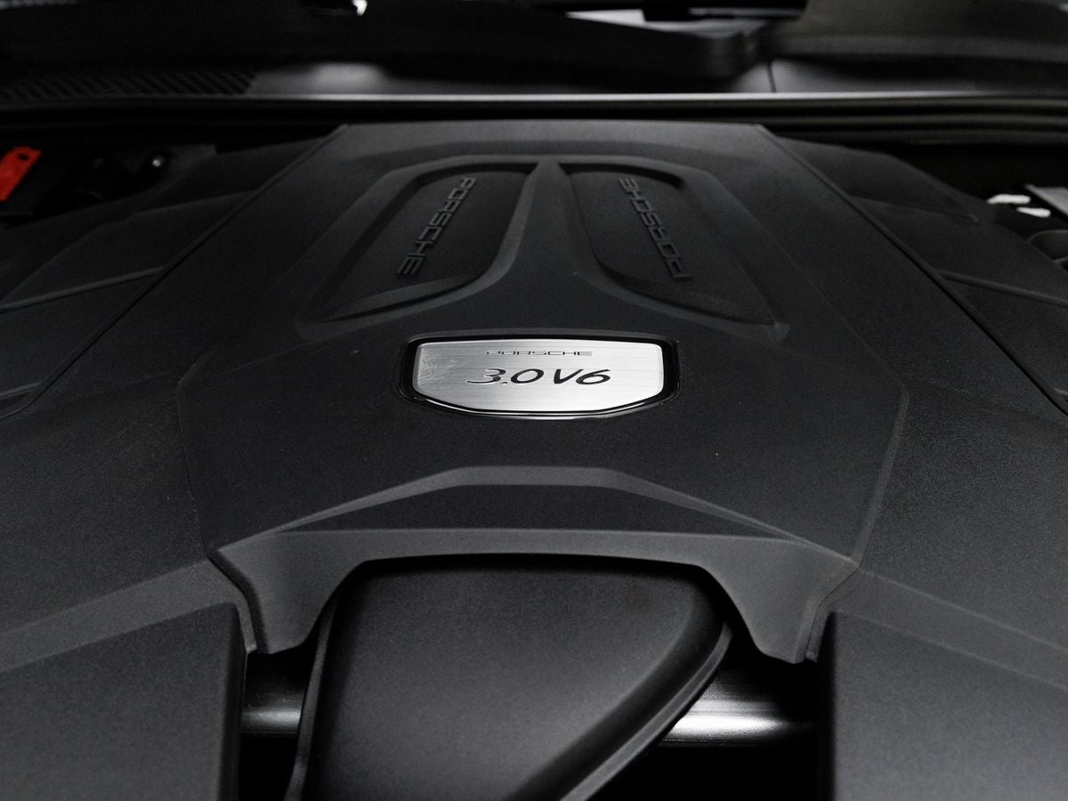 2023 Porsche Cayenne Base