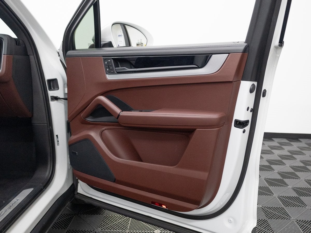 2024 Porsche Cayenne Base