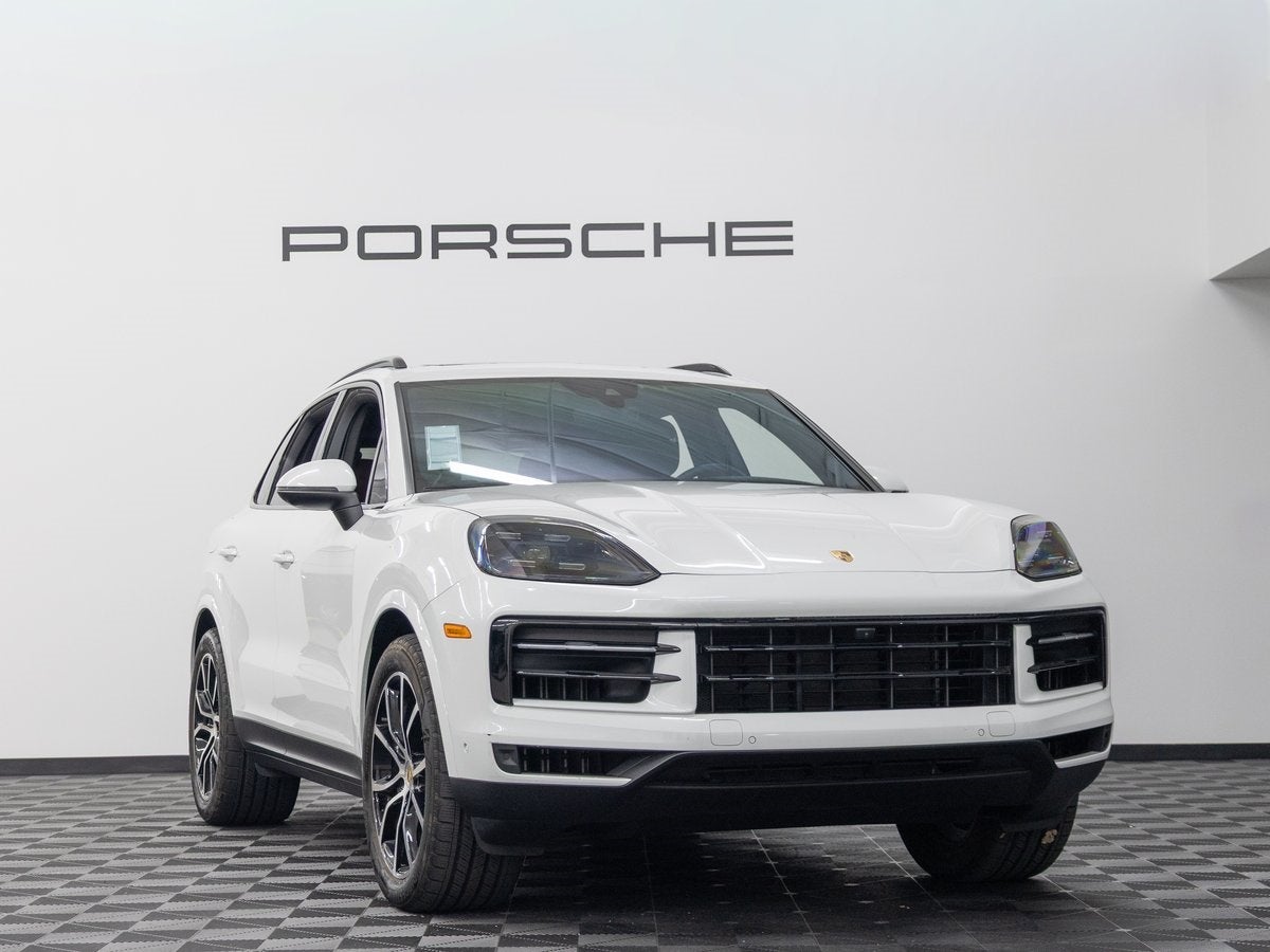 2024 Porsche Cayenne Base