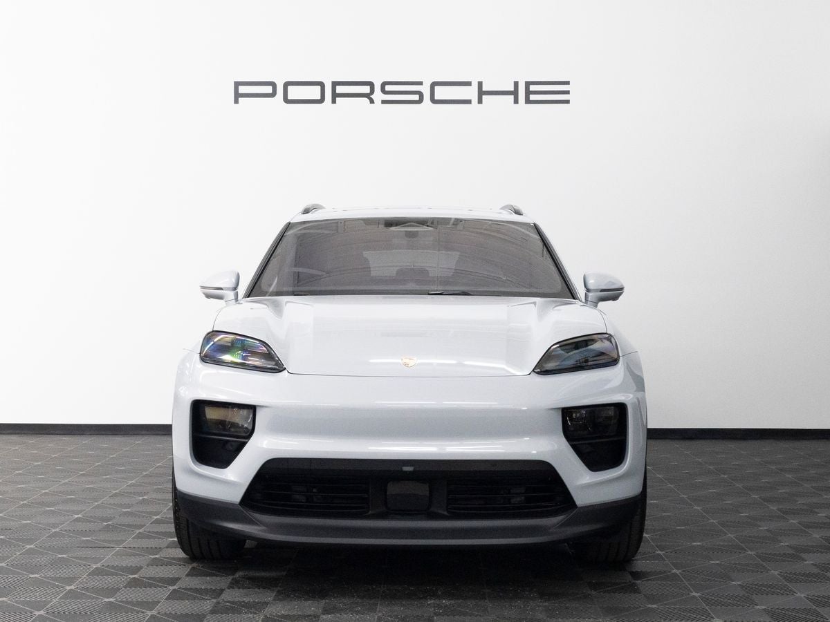 2026 Porsche Macan 4 Electric