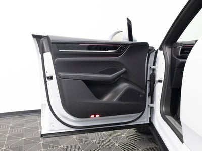 2026 Porsche Macan 4 Electric